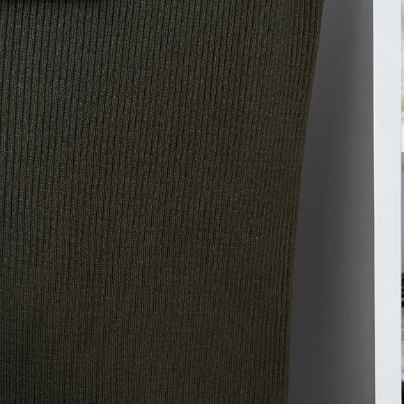 One shoulder Zara green dress! - Picture 3 of 3